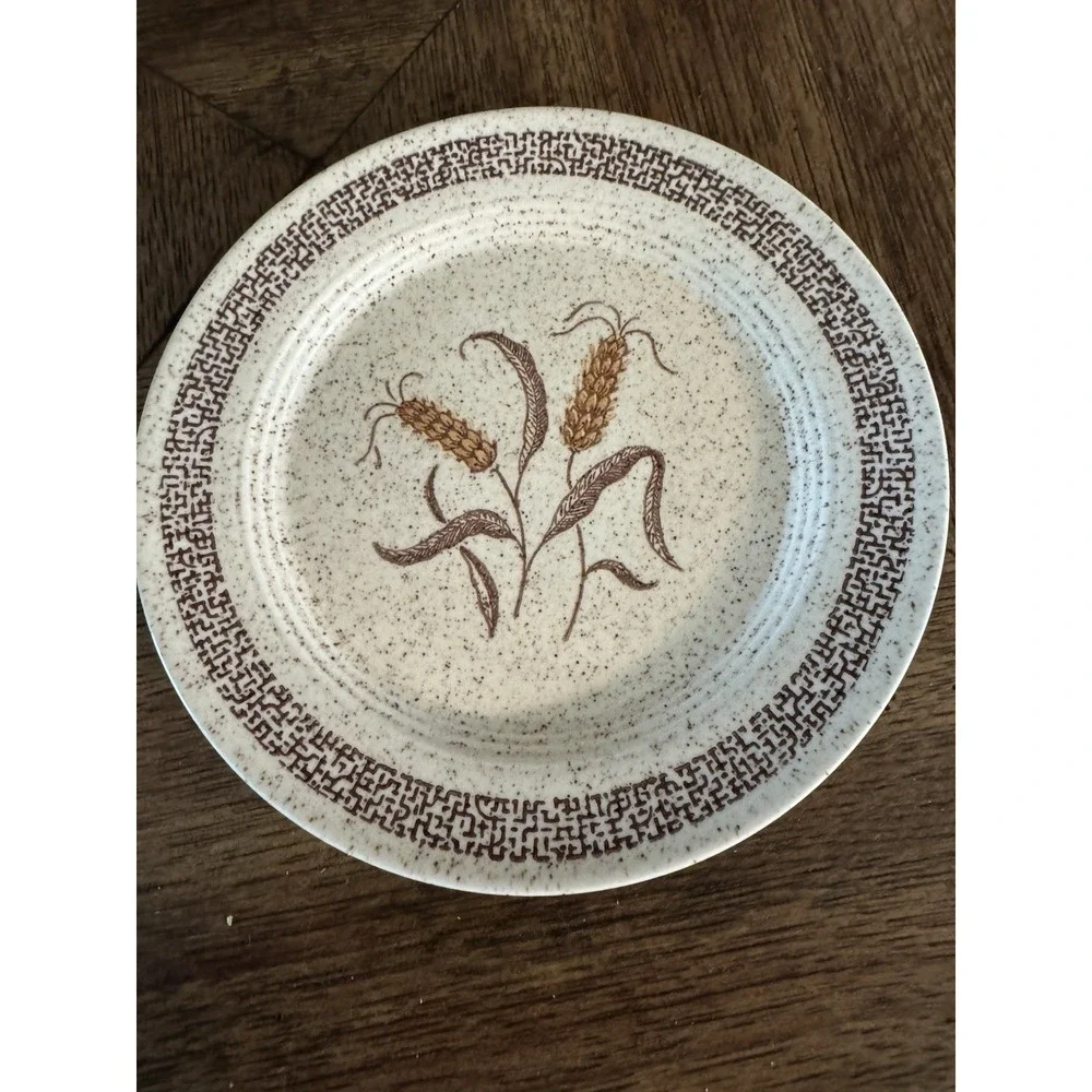 Homer Laughlin Homestead Dinnerware Wheat Stoneware ‎ Plate 4 Coffee Cups, Mugs